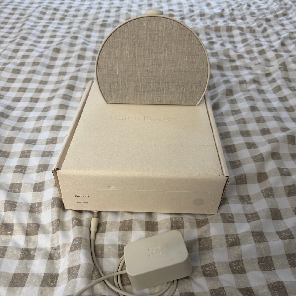 Hatch Restore 3 Sound Machine in Putty